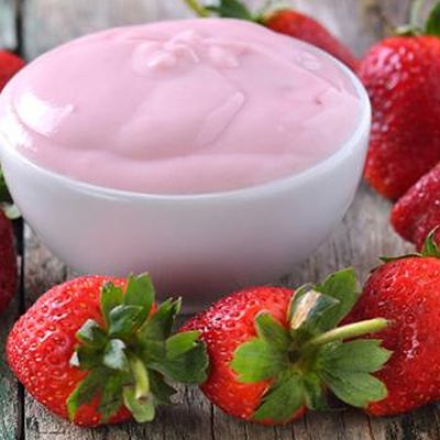 Yogurt with strawberry