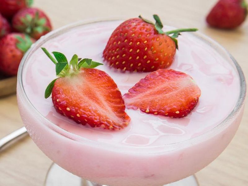 Yogurt With Strawberry Juice