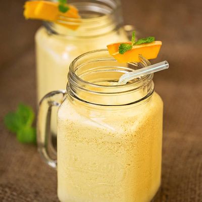 Yogurt with mango