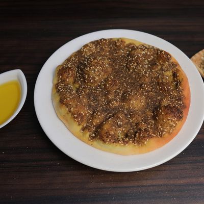 Thyme Manoucheh