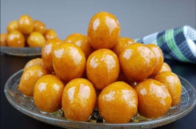 زلابية بالعسل