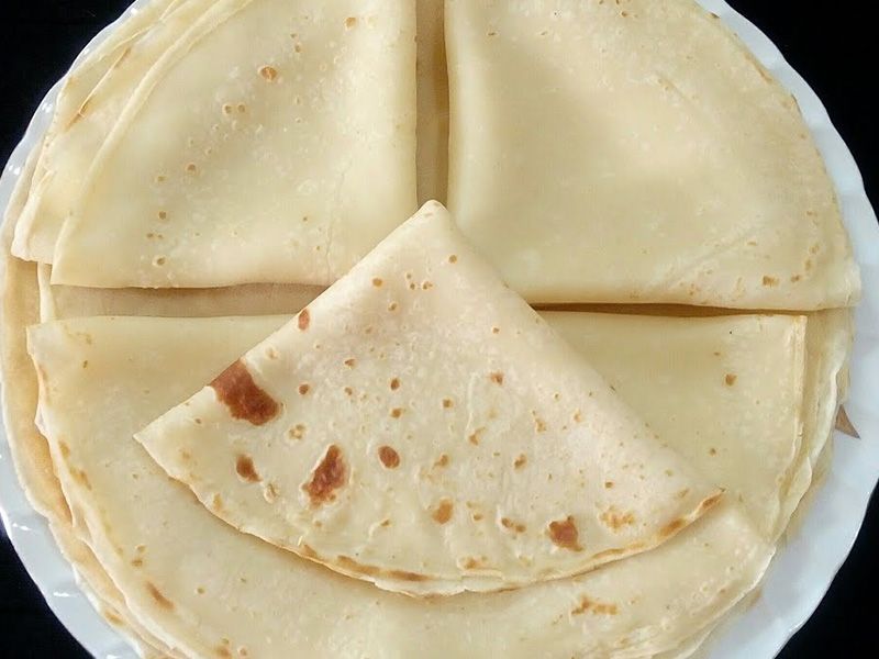 Mix Chicken Zinger And Cordon Bleu Crepe