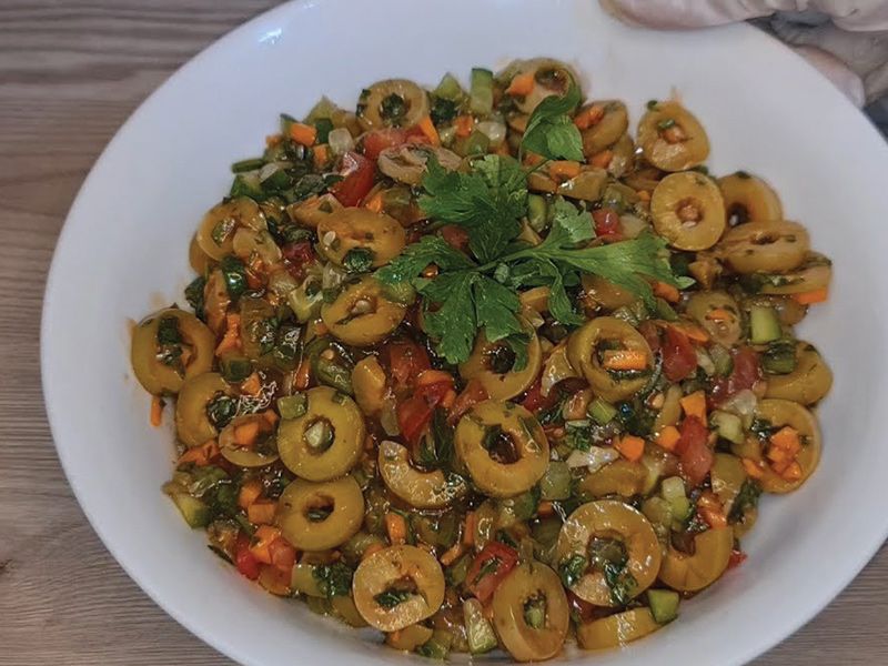 Olives Salad