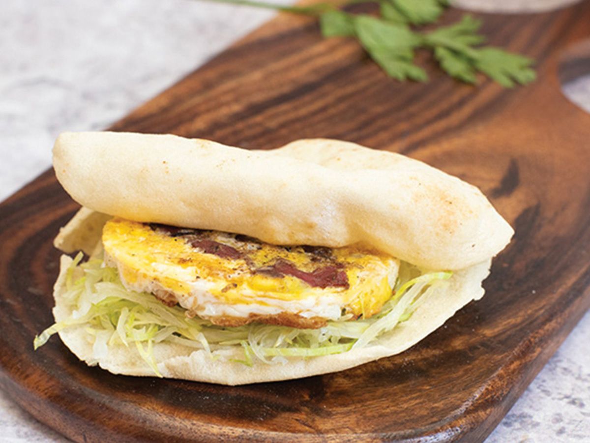 Pastrami omelette