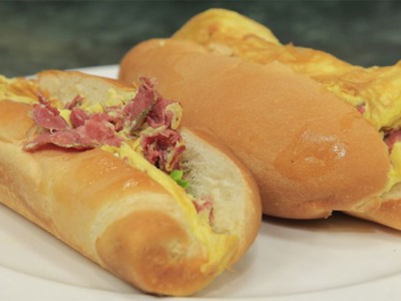 Omelette With Pastrami Sandwich