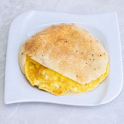 Mozzarella Cheese Omelette Sandwich