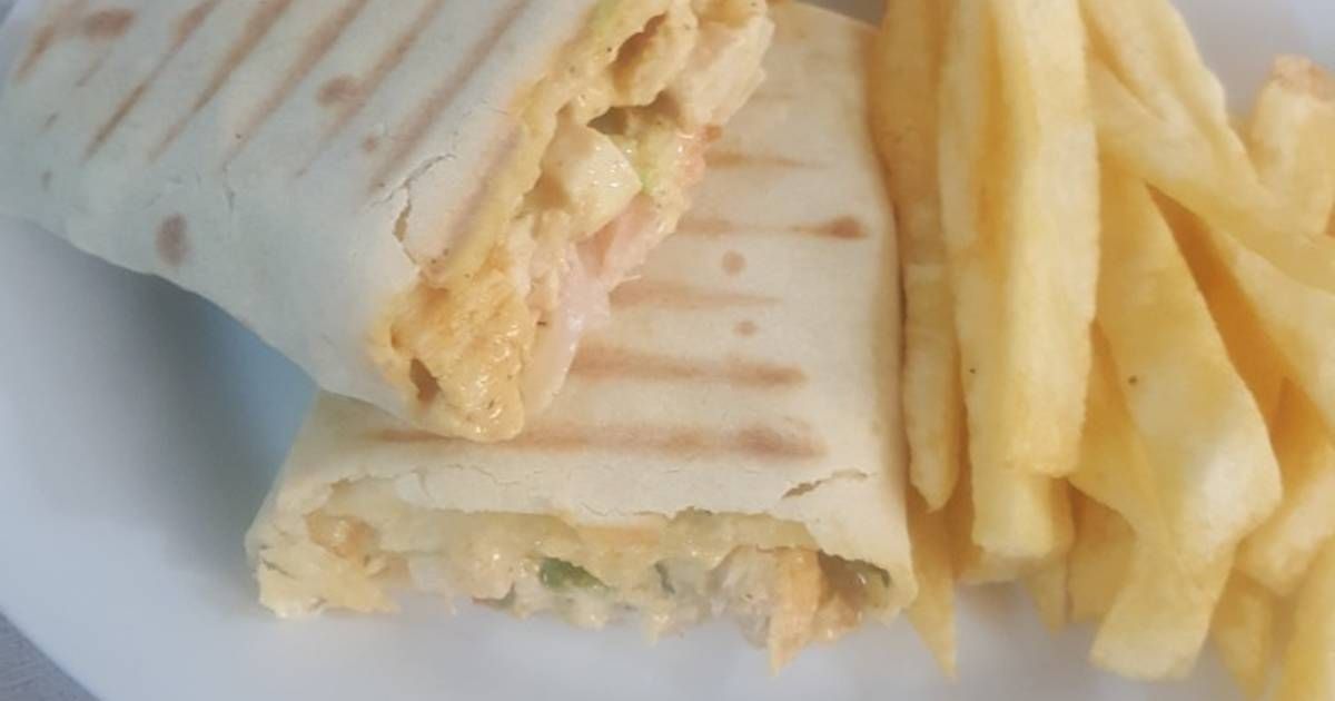 French Fries With Mozzarella Cheese Sandwich