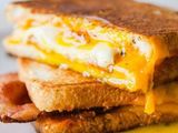 Mashed Potato With Fried Eggs Sandwich