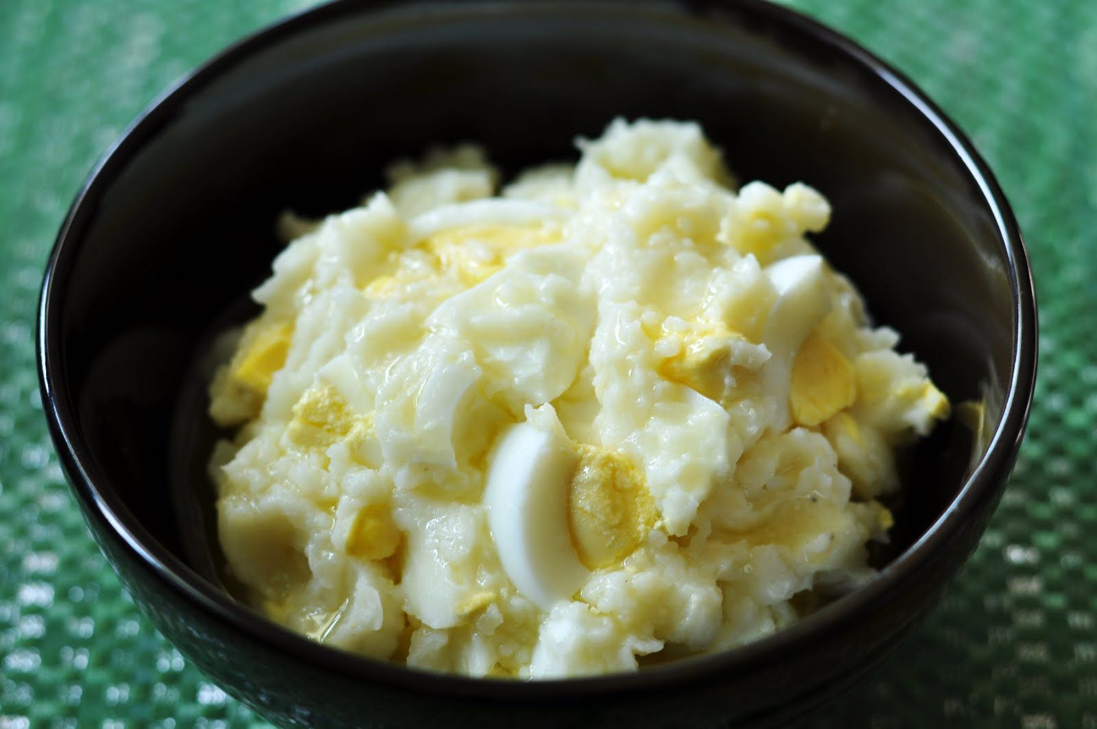 Mashed Potato With Eggs Sandwich