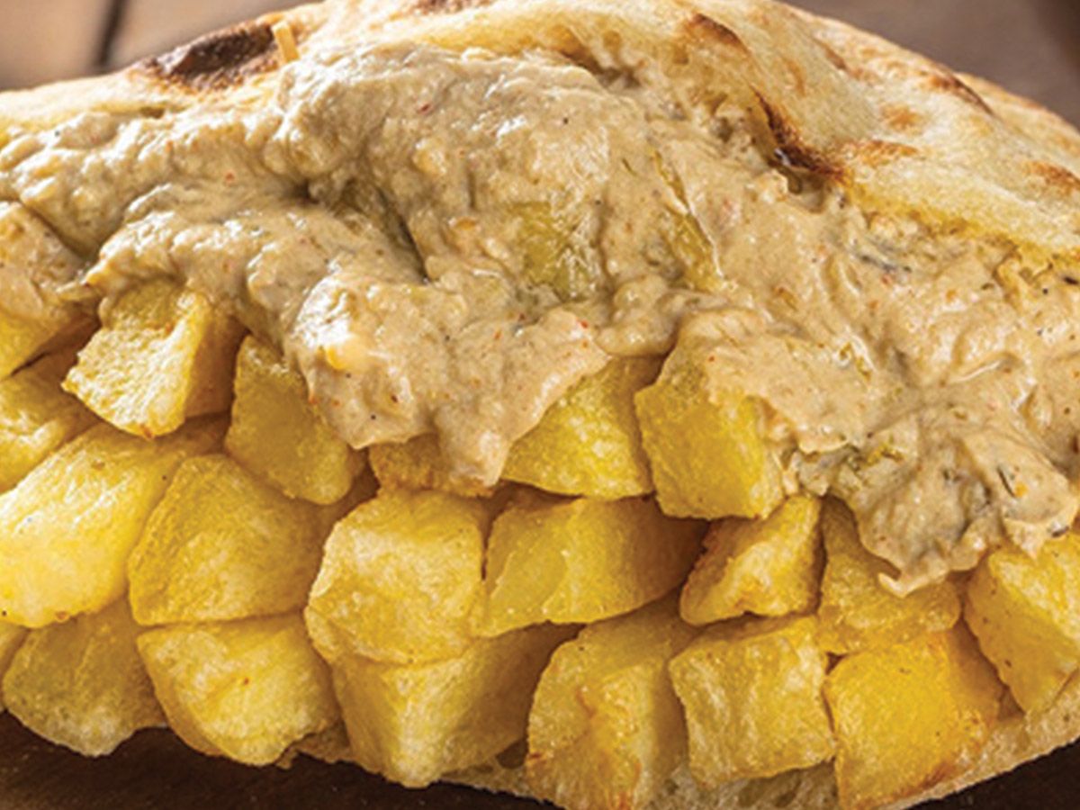 Potatoes with baba sandwich