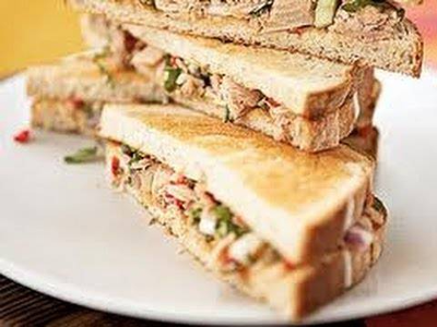 Quraish Cheese With Roumi Sandwich