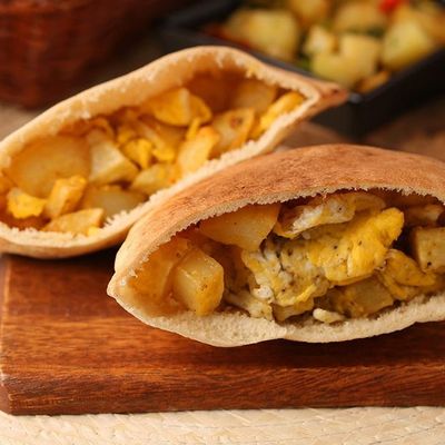 Dynamite With Eggs Sandwich