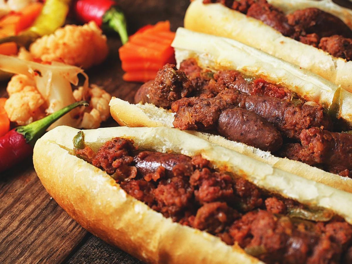 Grilled sausage sandwich