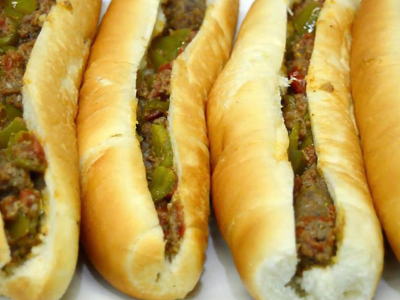 Minced Oriental Sausage Sandwich