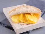 potato chips sandwich