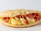egga with pastrami sandwich