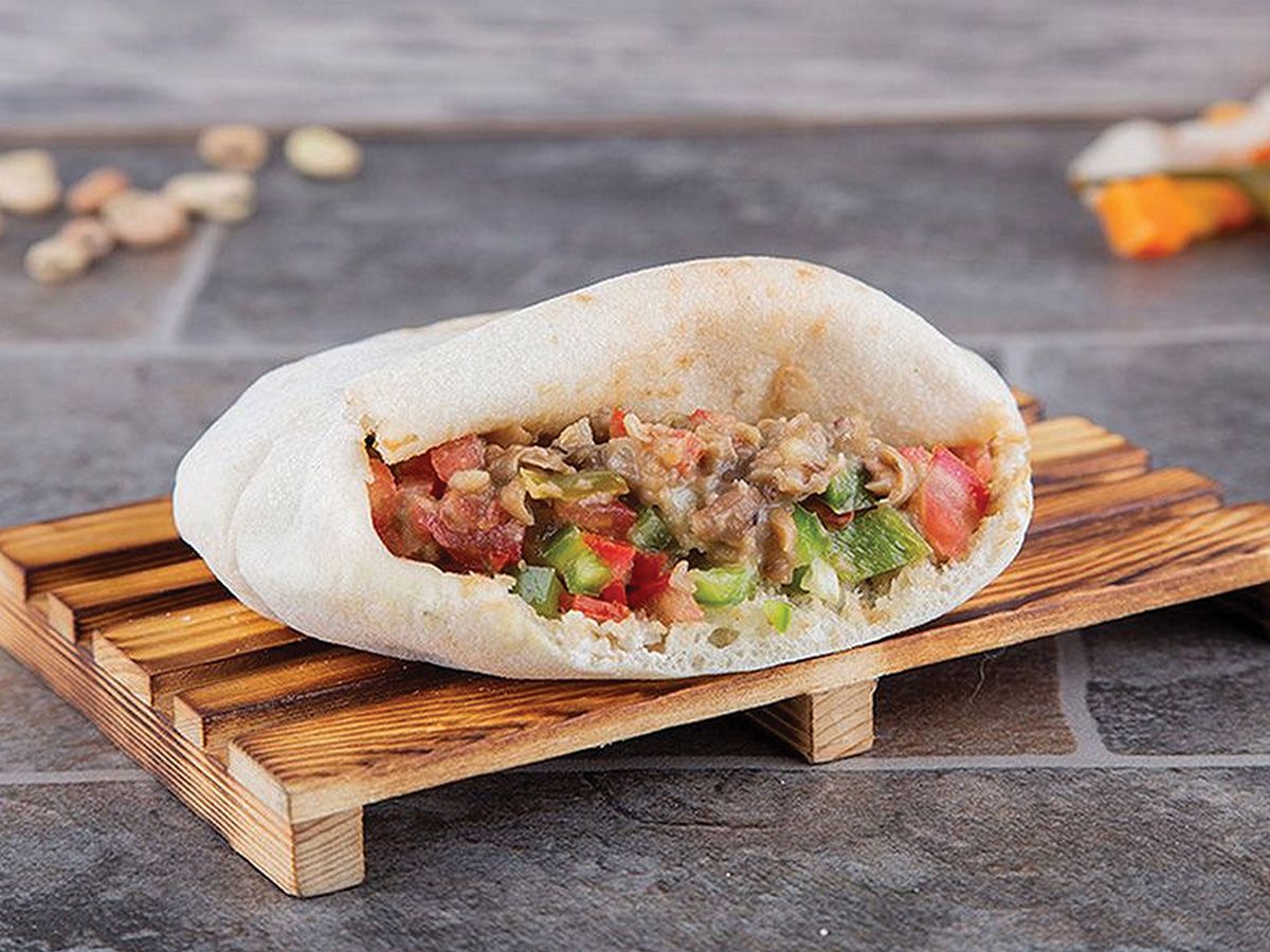 regular Alexandrian Foul sandwich