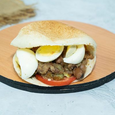 Foul With Eggs Sandwich