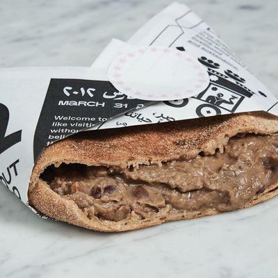 Foul sandwich with flaxseed Oil