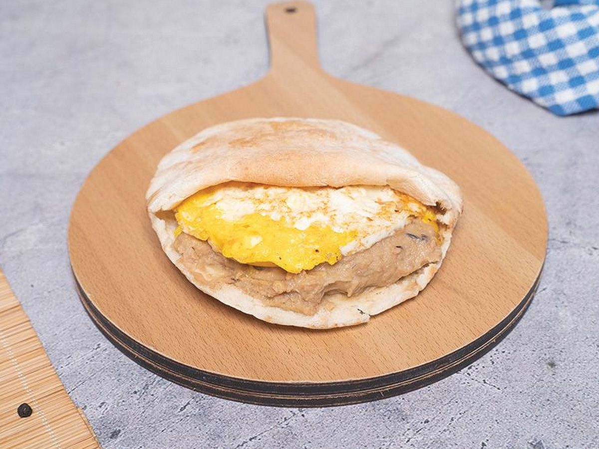 Foul Egg Omelette Sandwich