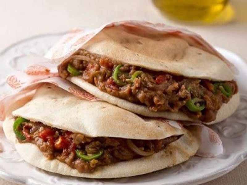 Shami Foul With Flaxseed Oil Sandwich