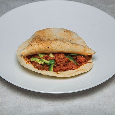 Foul sauce Sandwich