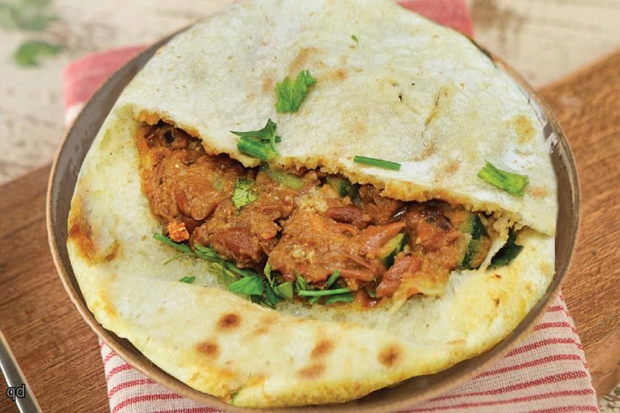 Mix Foul And Falafel Sandwich