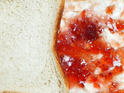 Jam Qeshta Sandwich