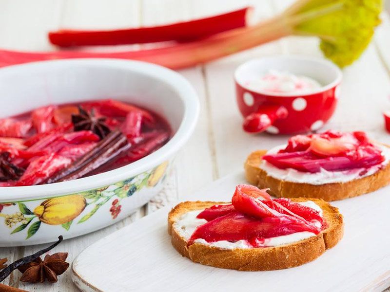 Jam With Qeshta Sandwich