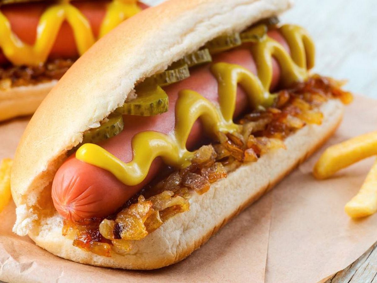 Hot dog sandwich