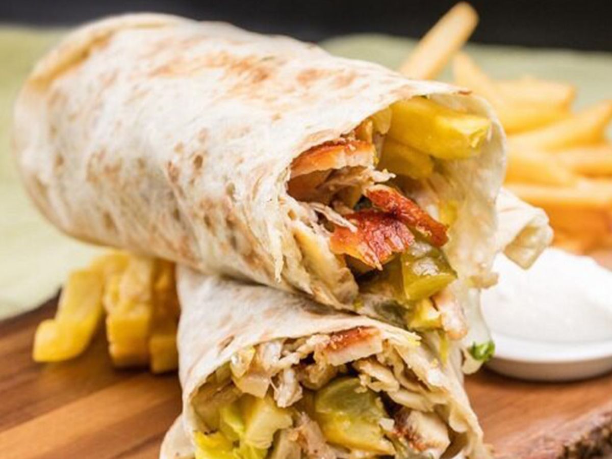 XL chicken shawarma sandwich