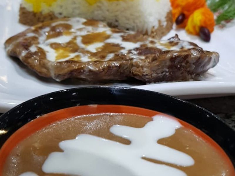 Steak With Sauce Platter