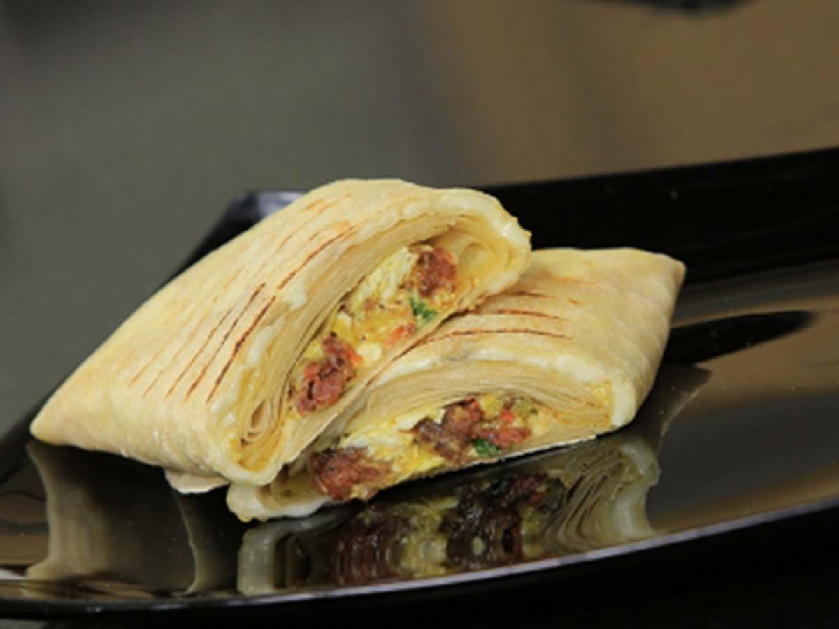 Syrian Sausage Sandwich