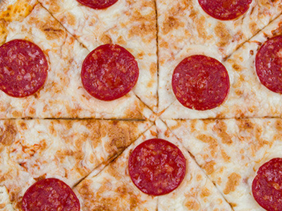 Salami Pizza