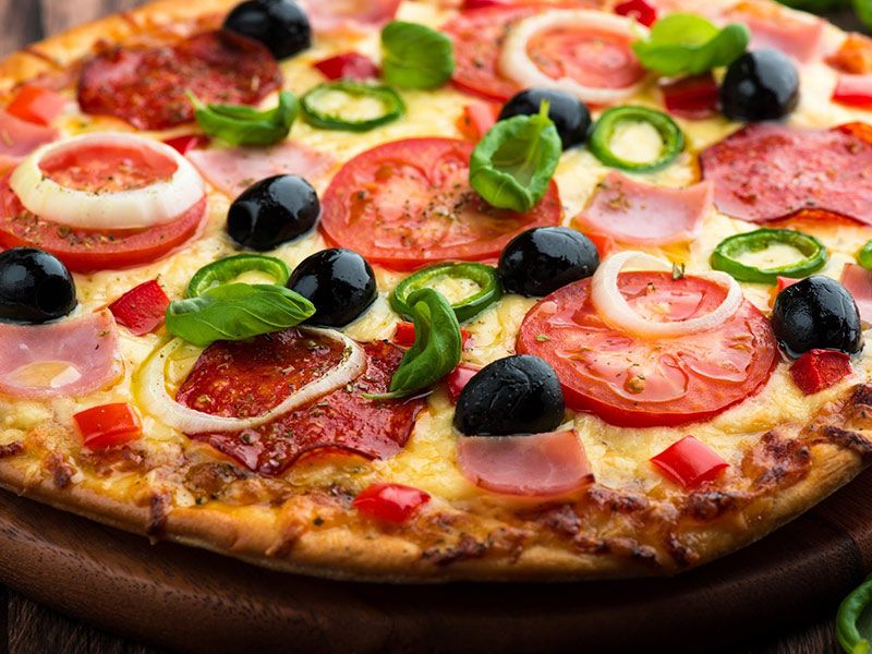 Salami Pizza