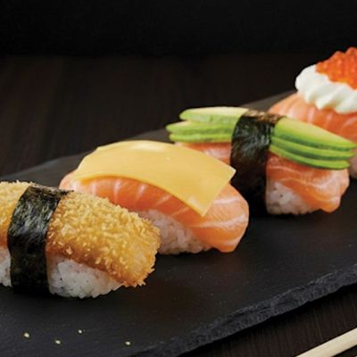 SALMON & AVOCADO 1 Pcs