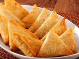 Sambousek With Cheese