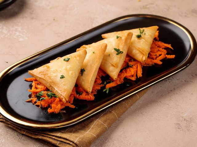 Sambousek Platter