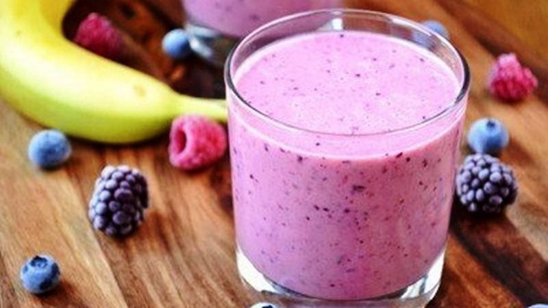 Banana And Berries Smoothie