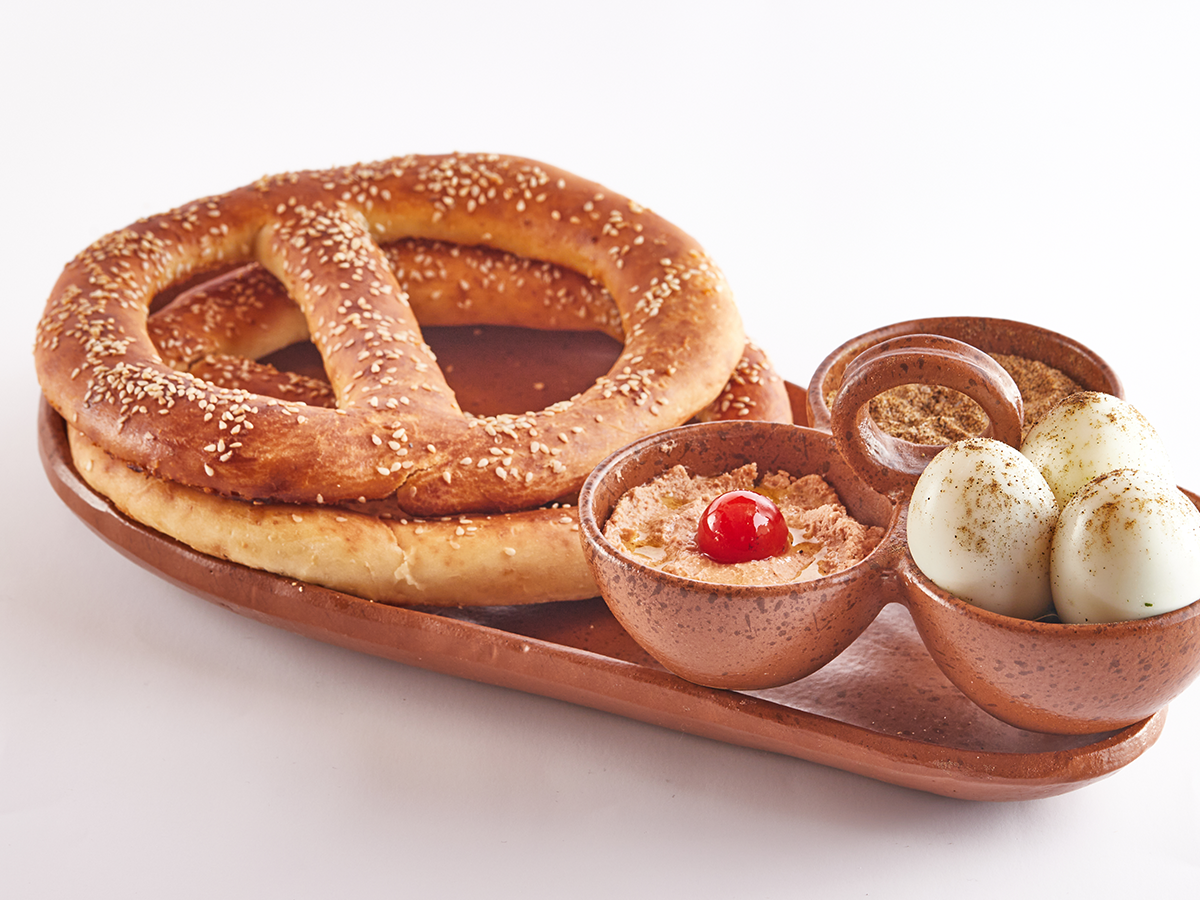 Simit With Eggs And Cheese