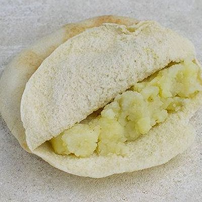 Puree sandwich with Roomi cheese