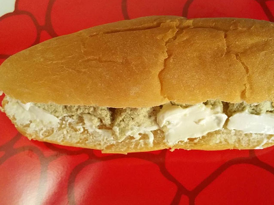 Halawa with Qeshta Sandwich
