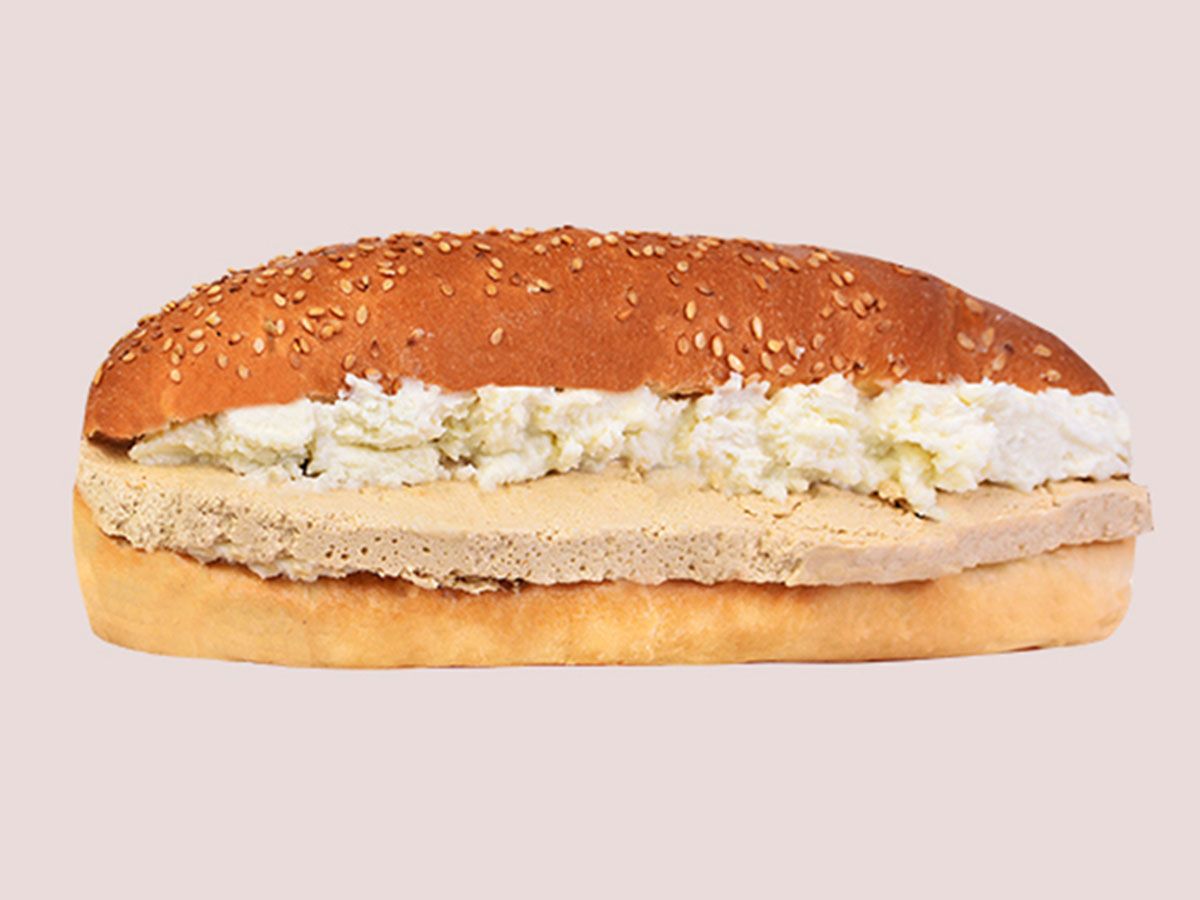 Halawa with Qeshta sandwich