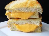 Cheddar Salad Sandwich