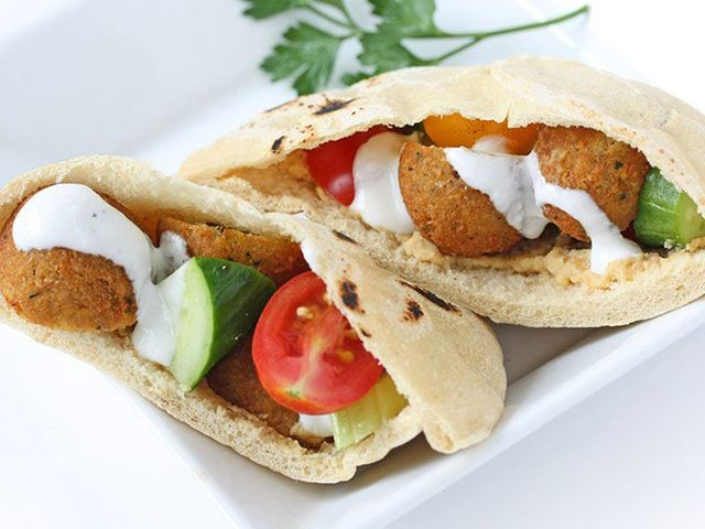 Taamia With Omelette Sandwich