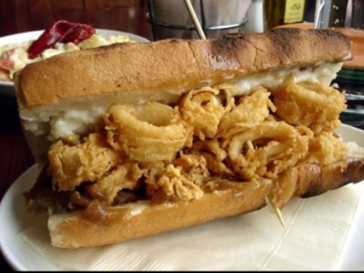 Fried calamari sandwich