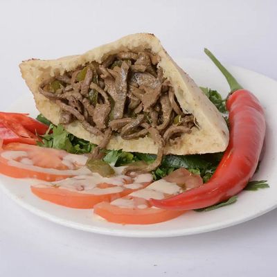 ساندويش كبد بالخبز البلدي