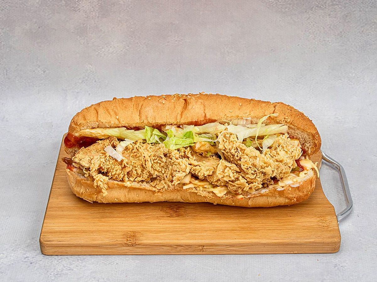 Crispy chicken Sandwich with potatoes