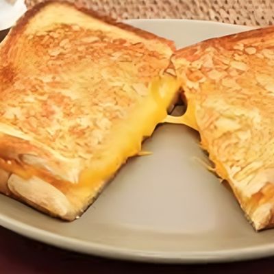 Roumi Cheese Sandwich