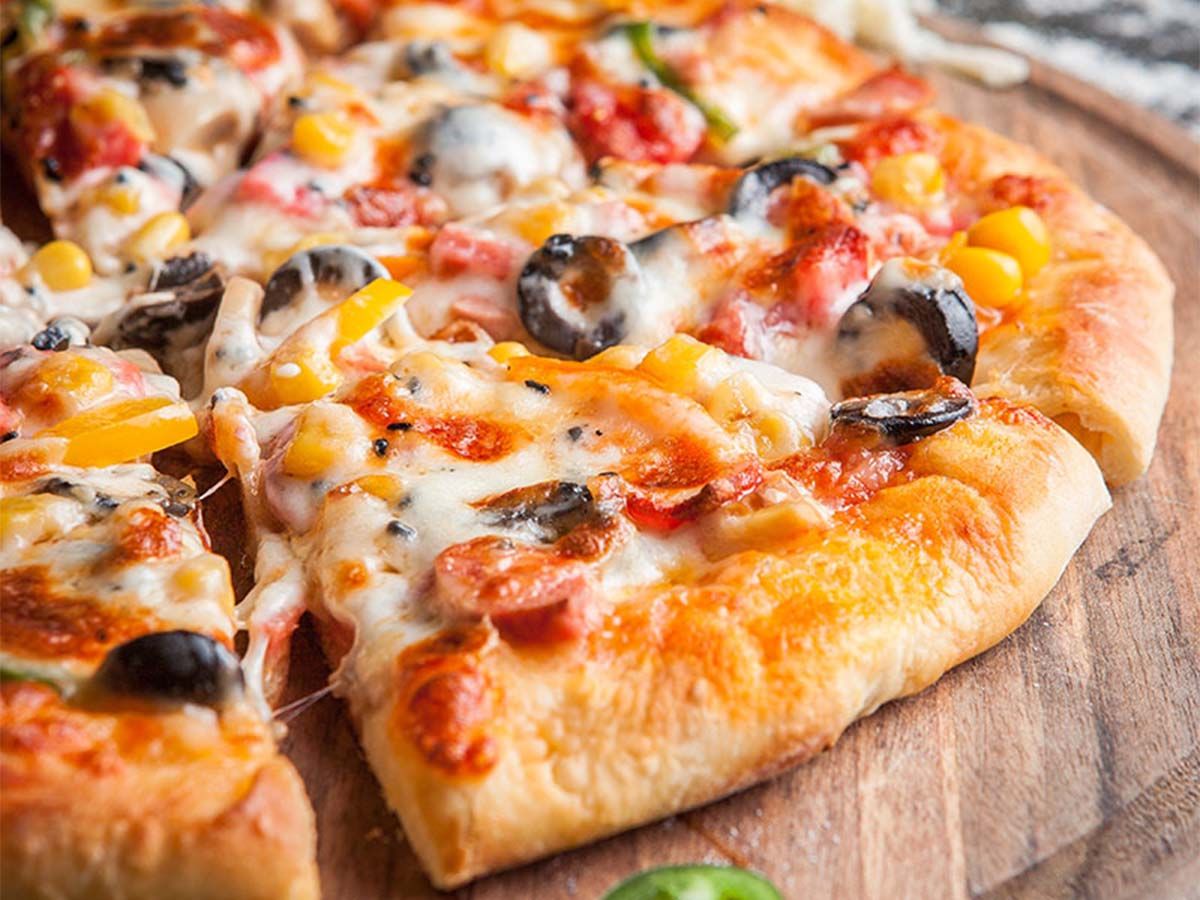 Stuffed Crust Super Supreme Pizza